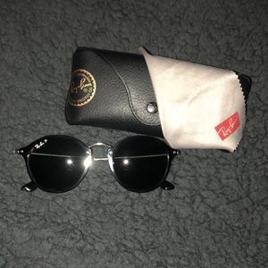 Round Ray Bans